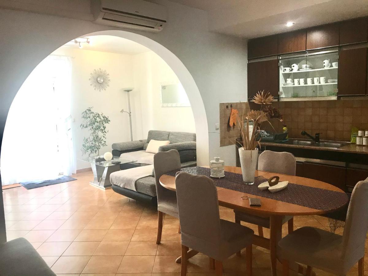 Deluxe Apartment Bluebay Oasis Фажана Экстерьер фото