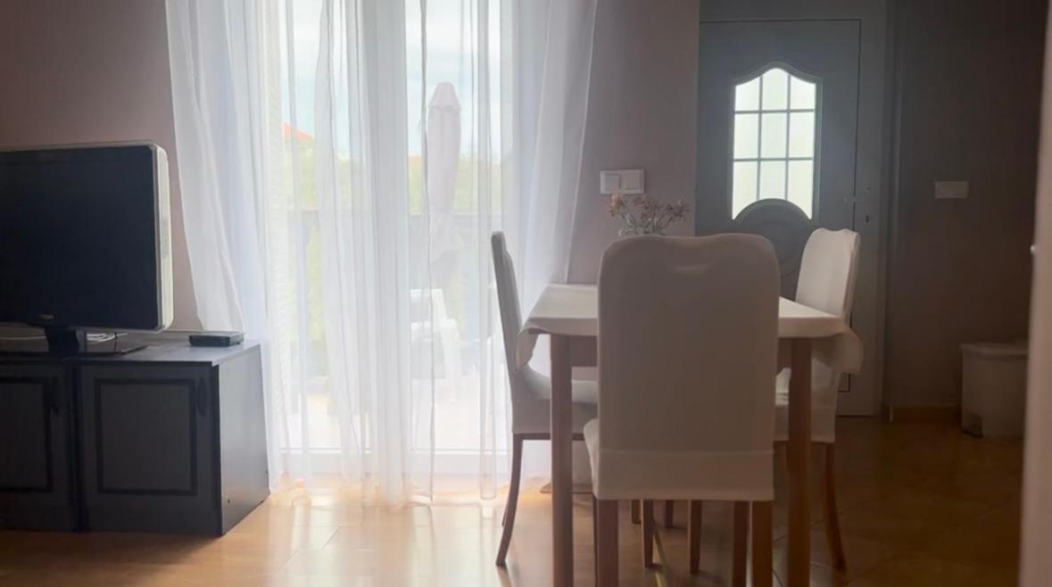 Deluxe Apartment Bluebay Oasis Фажана Экстерьер фото